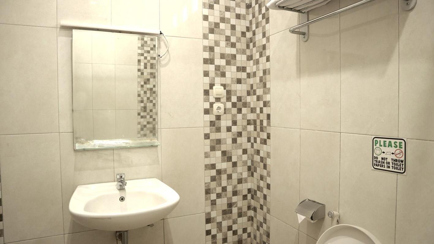 Andelis Homestay Jogjakarta Buitenkant foto