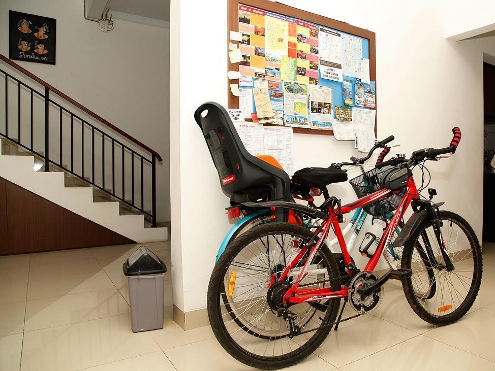 Andelis Homestay Jogjakarta Buitenkant foto
